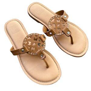 DV DOLCE VITA Cotta Cut Out Jeweled Thong Sandal Tan Sz 1.5